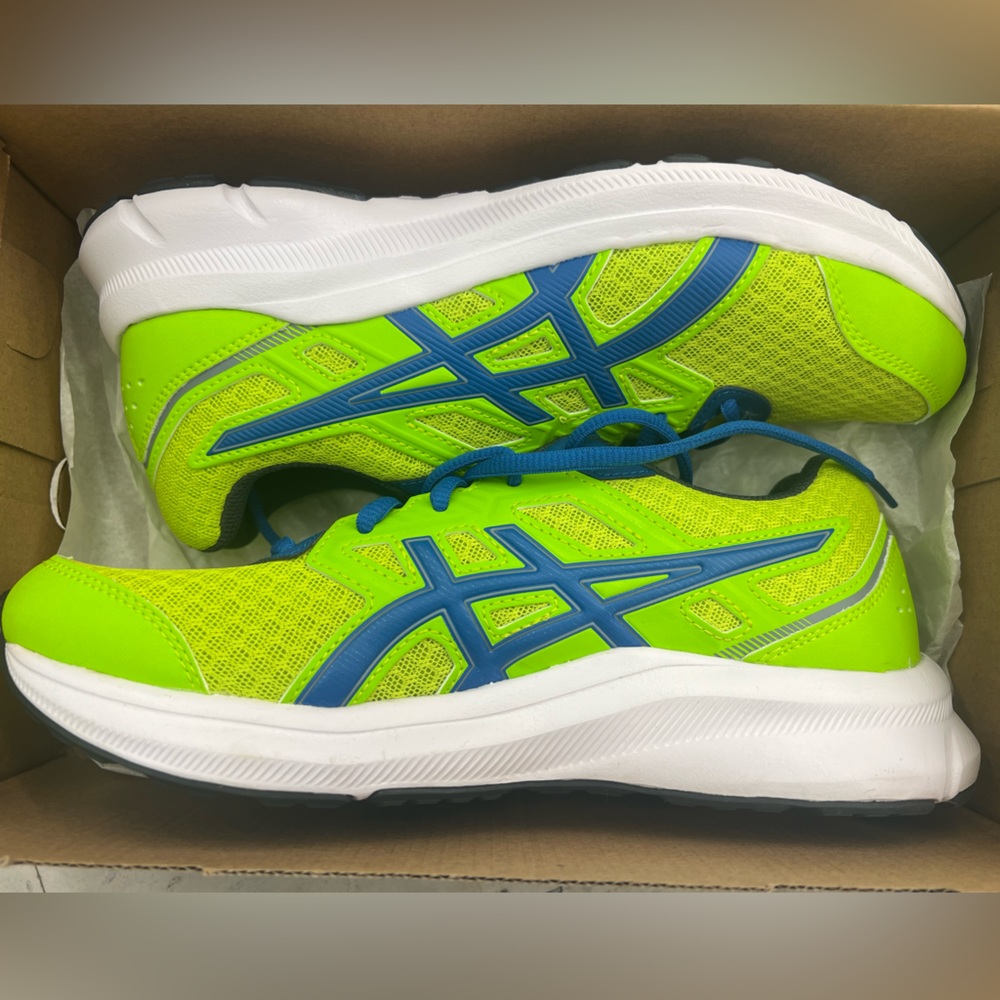 Asics Jolt 3 Gs (Brand New).